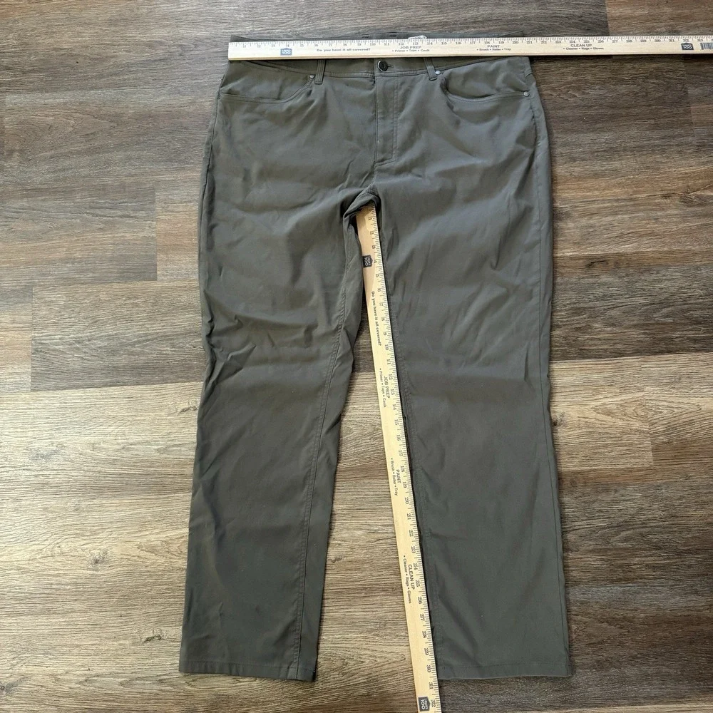 LL Bean Venture Stretch‎ Five Pocket Hiking Pants Men's 40x32 Brown Performance